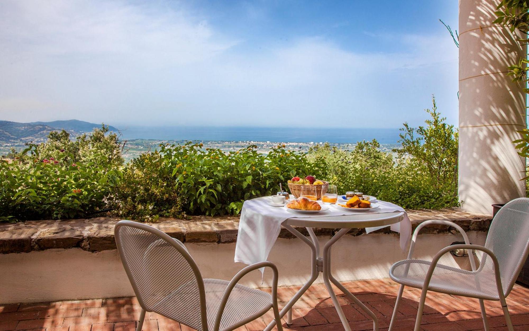 Borgo La Pietraia Hotel Paestum Bagian luar foto