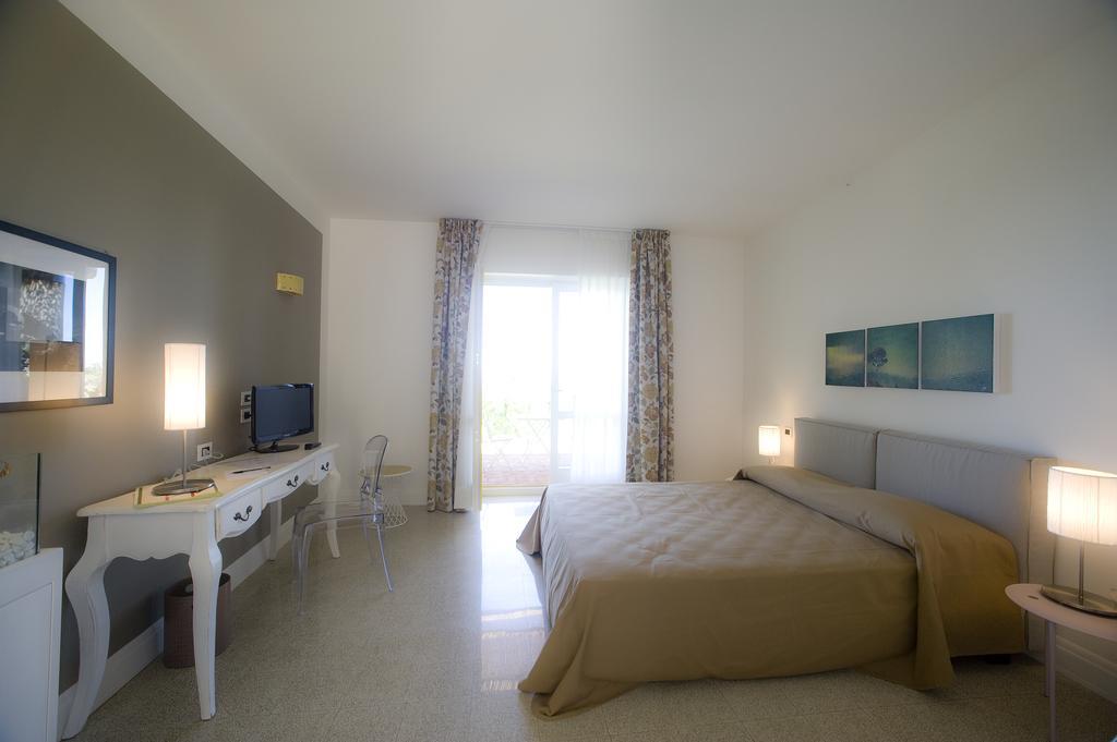 Borgo La Pietraia Hotel Paestum Bagian luar foto