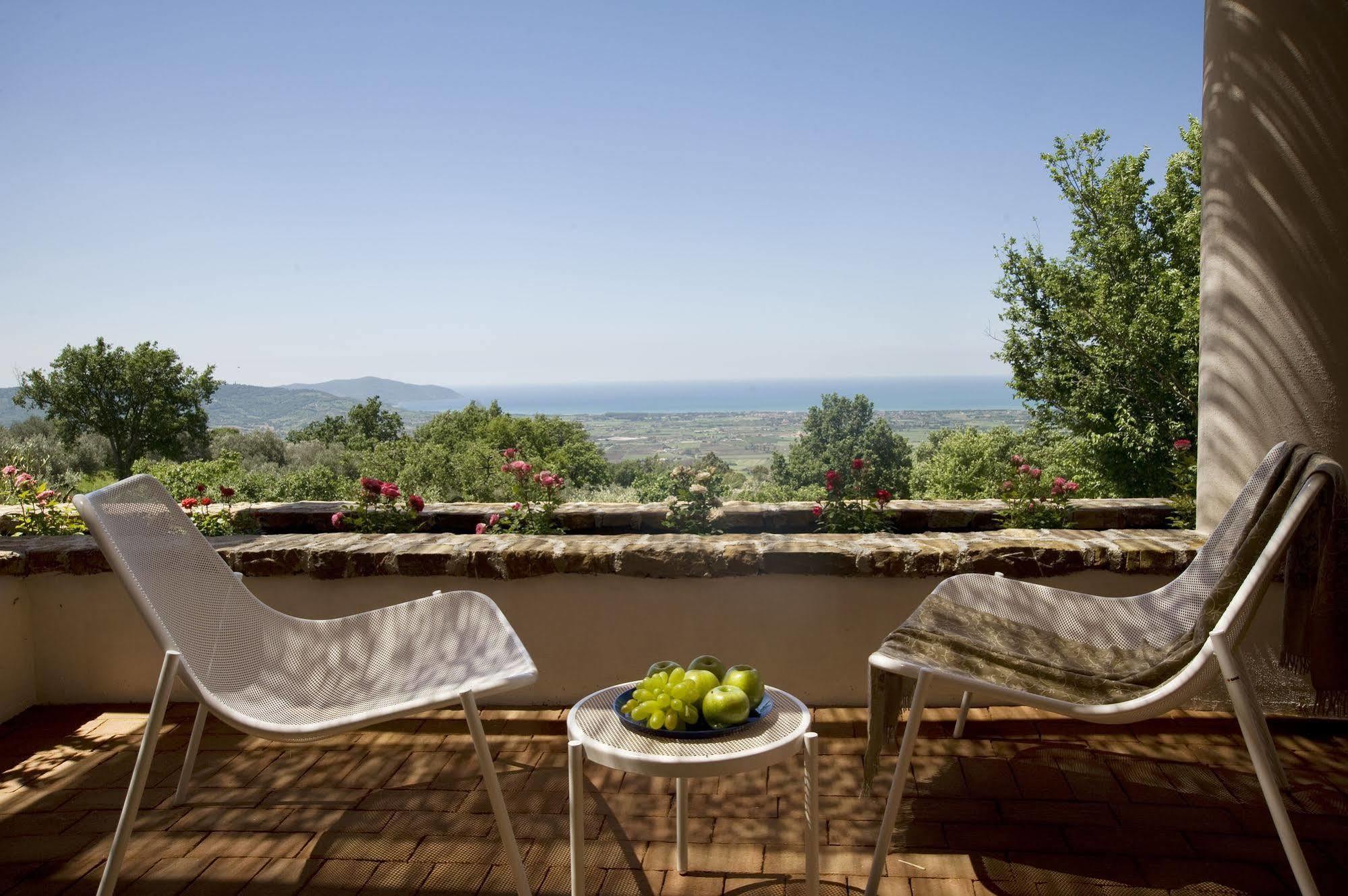 Borgo La Pietraia Hotel Paestum Bagian luar foto