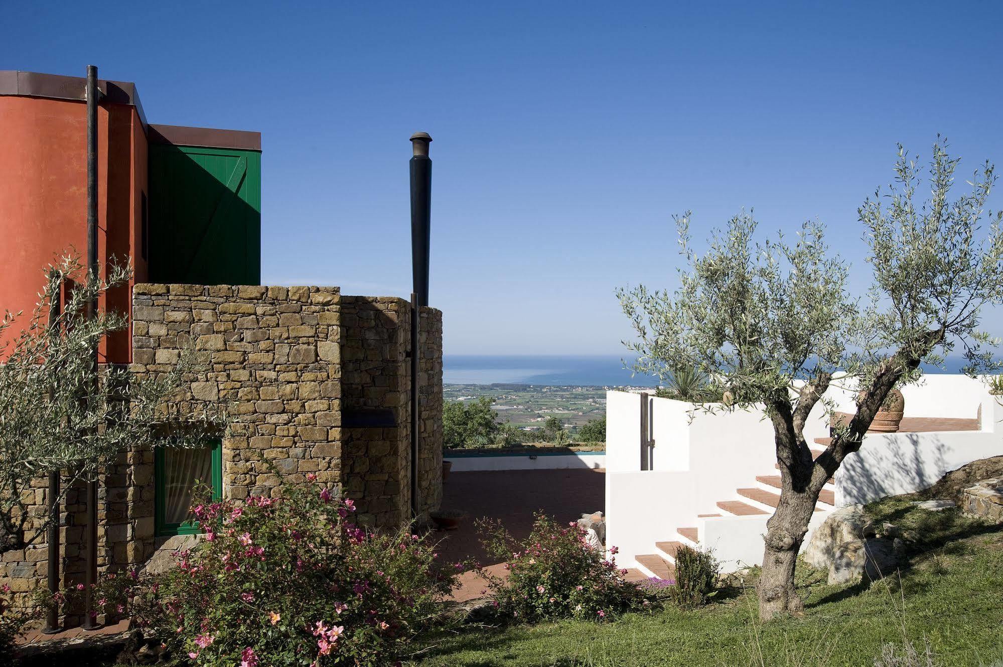 Borgo La Pietraia Hotel Paestum Bagian luar foto